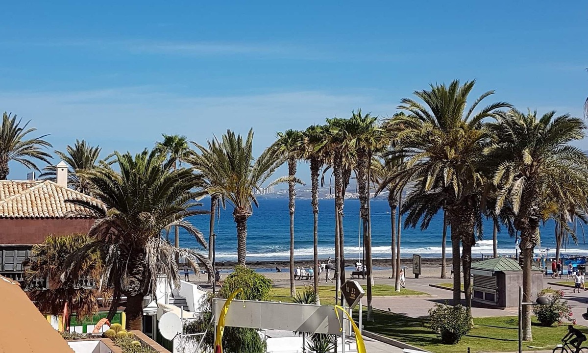 El Madronal Apartment | Attractive apartment with sea views in Parque Santiago 2