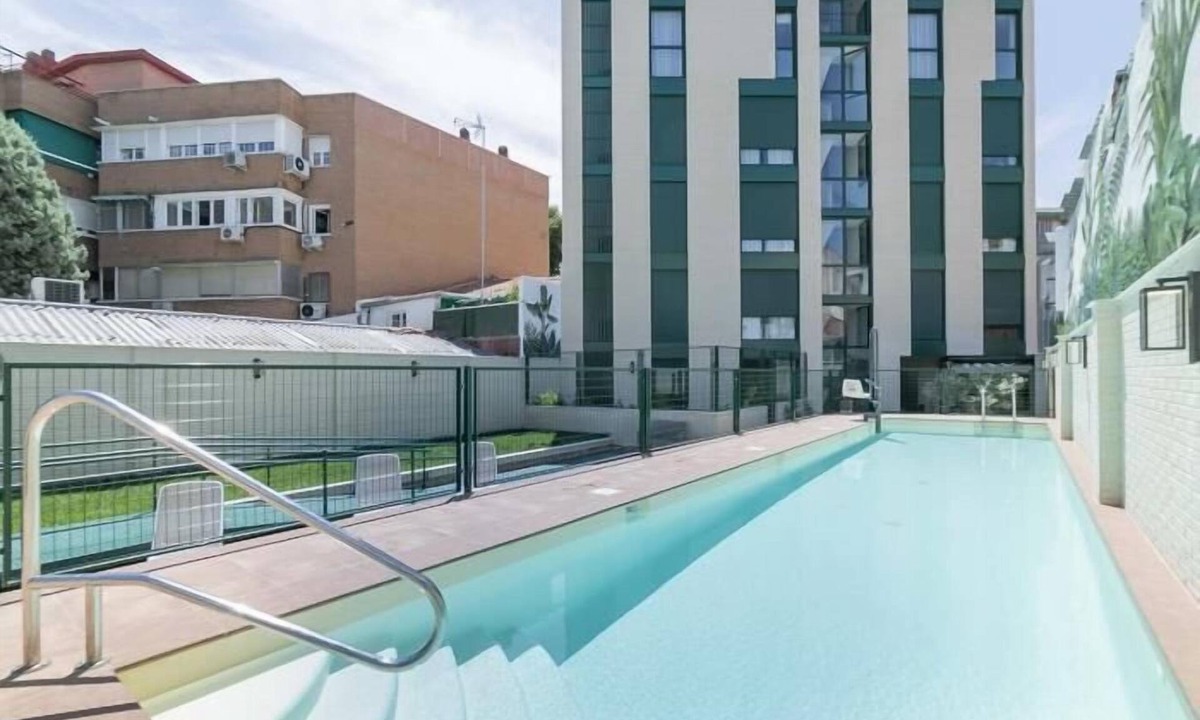 Carabanchel Apartment | Aurora Stays by Charming II, Apartment for 4 with free parking