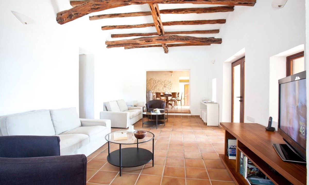 San Antonio Bay Villa | Beautiful Ibiza Villa | Can Cala Bassa | 6 Bedrooms | Traditional Charm Close.