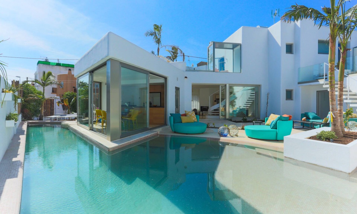 Sant Jordi de Ses Salines House | BEAUTIFUL VILLA IN THE HEART OF Playa den Bossa ETV-2047-E