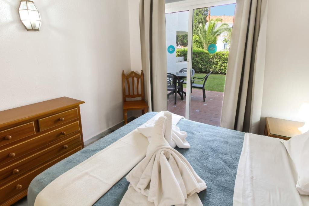 Calahonda Apartment | Campanario Calahonda 2 Bedrooms 6Pax Great apartment near all amenities 92 IR80