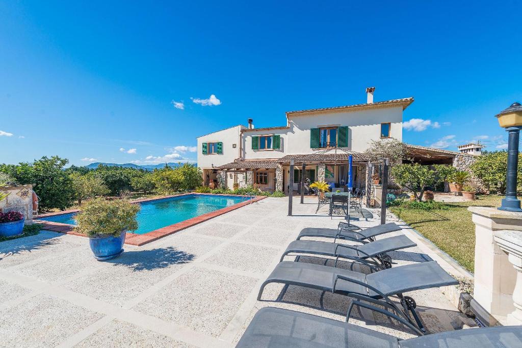 Muro Villa | Can Rius