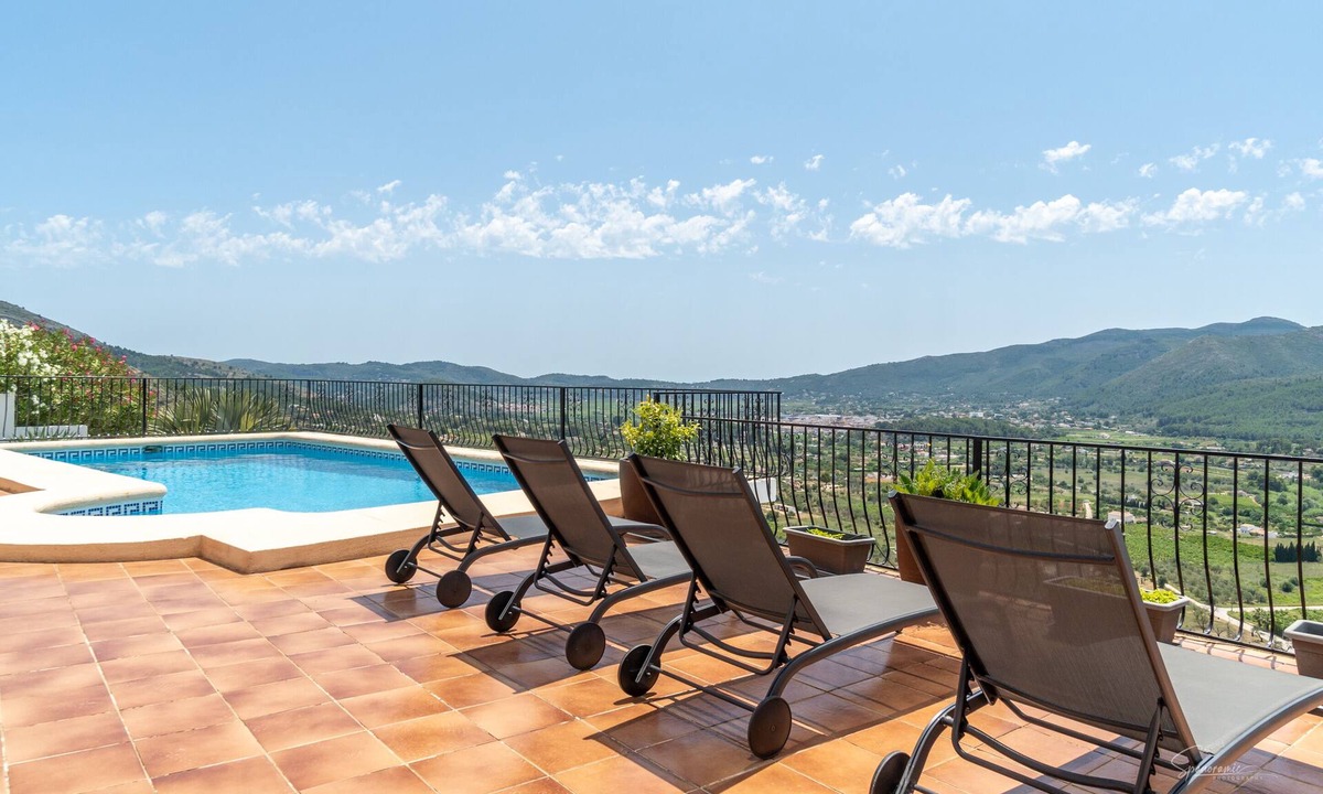 Jalon House | Casa Maurice by Aldertons