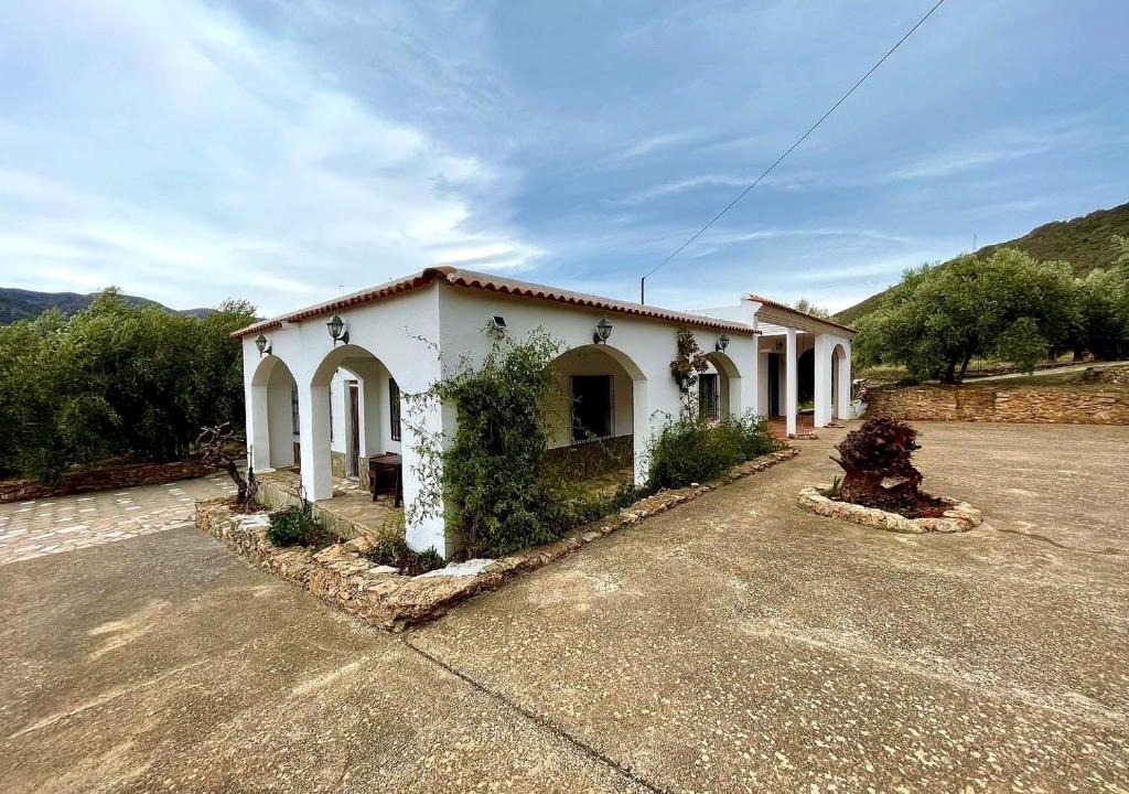 Fondon Ski Chalet | Casa Rural Los Caleros