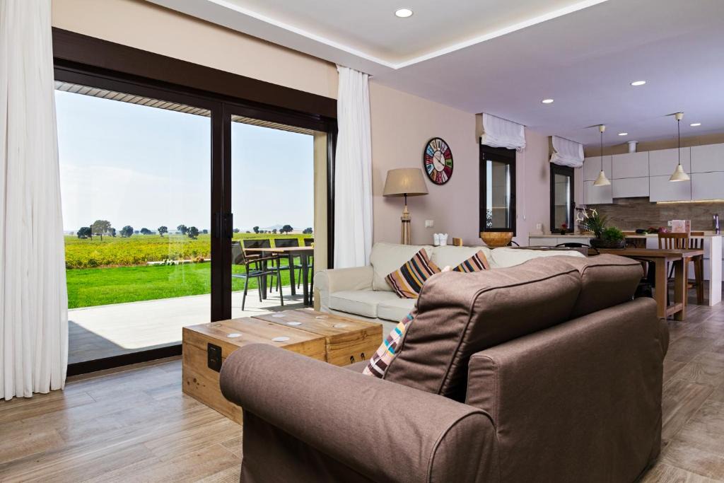 Corral de Almaguer House | Casa Rural Monte Higueras