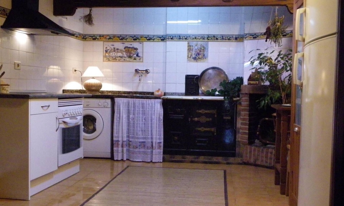 Quintana-Maria House | Country Home 'El Horno I' with Mountain View, Shared Terrace and Wi-Fi