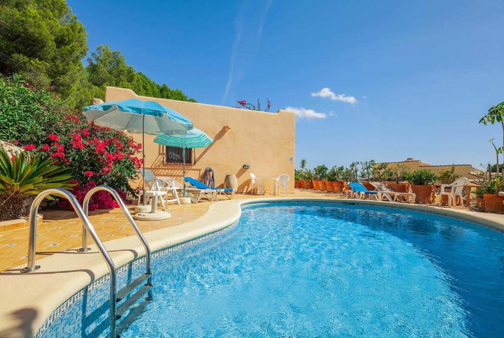 Benimeit Villa | Crisuli