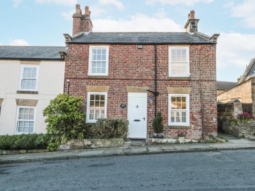 Fylingthorpe House | Croft View