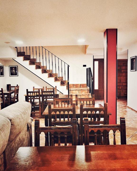 Hornillos del Camino Hostel | De Sol A Sol