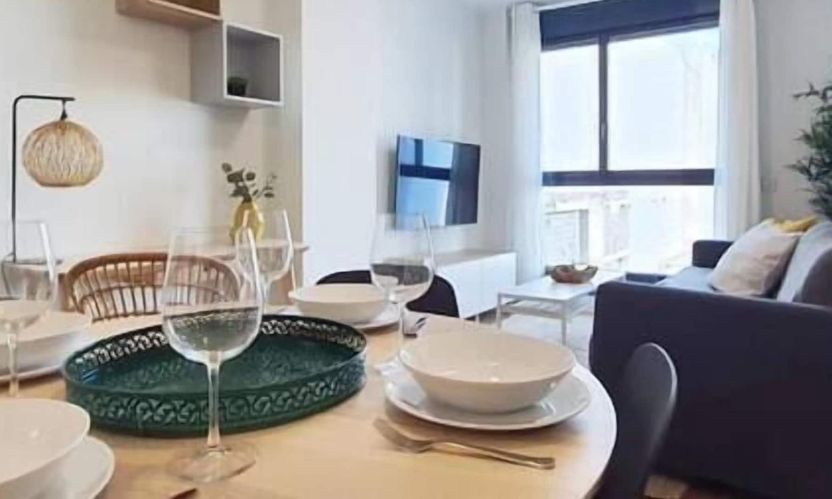 Las Palmas de Gran Canaria Apartment | Deluxe Beach Suite w Garage by Canary365