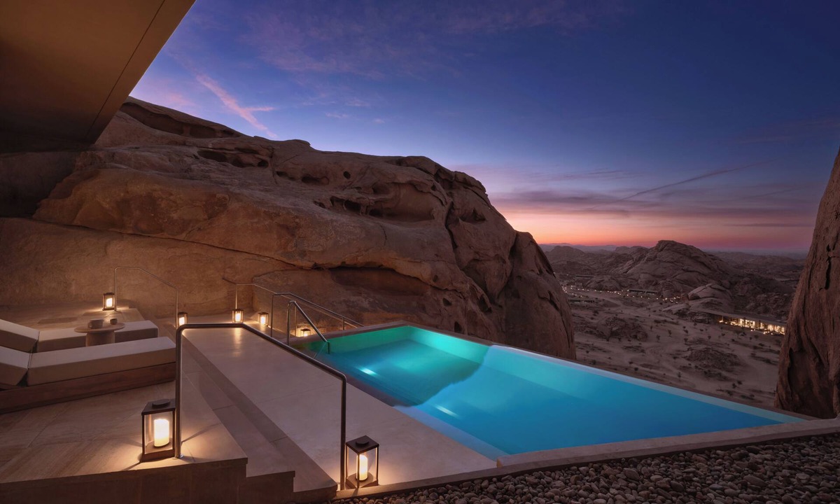 Tabuk Hotel | Desert Rock Resort