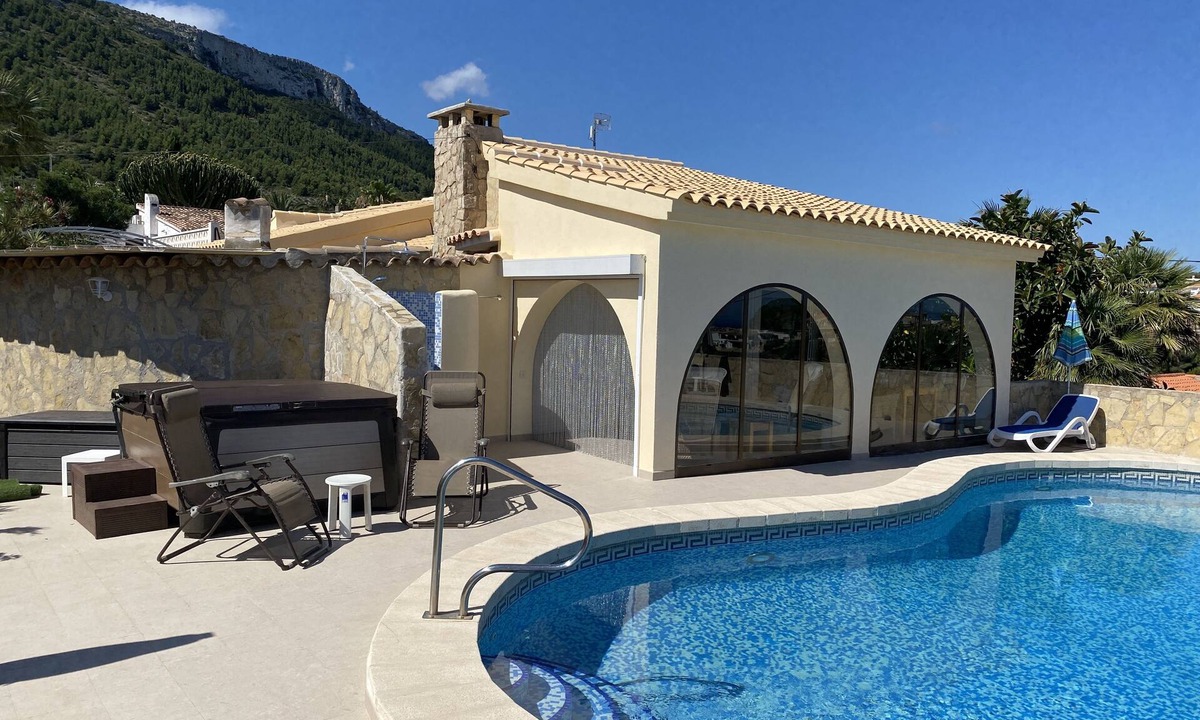 Denia Villa | Detached, high-quality furnished villa on the Montgo in Denia with private pool. Pool
