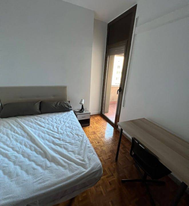 Esquerra de l'Eixample Resort | 110 m² Private room ∙ 1 bedroom ∙ 1 guest