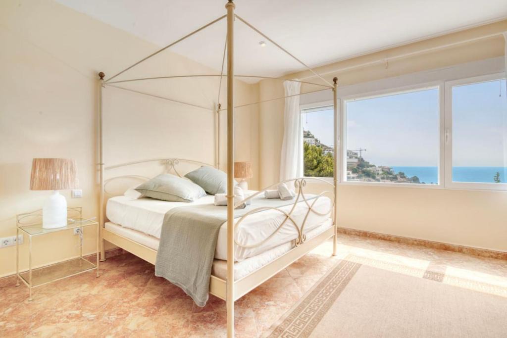 Aduanas House | Exclusive Villa With Panoramic Sea Views