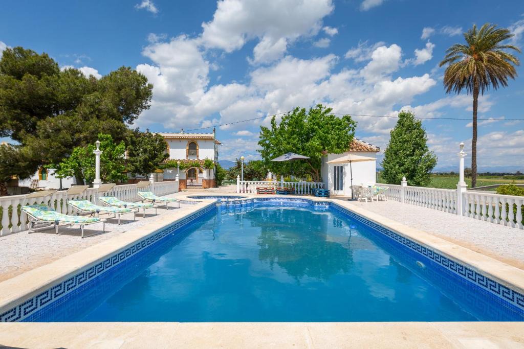 Dolores Villa | Fidalsa Villa Malaguenya