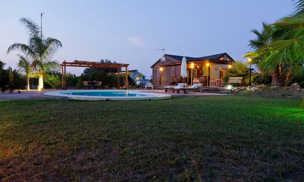 Alhaurin el Grande Cottage | FINCA LOS SUEÑOS. BEAUTIFUL WOODEN HOUSE