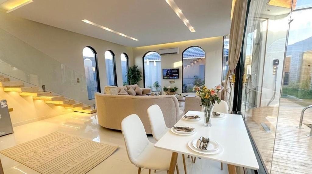 Al Hawiyah Ski Chalet | Four Flowers