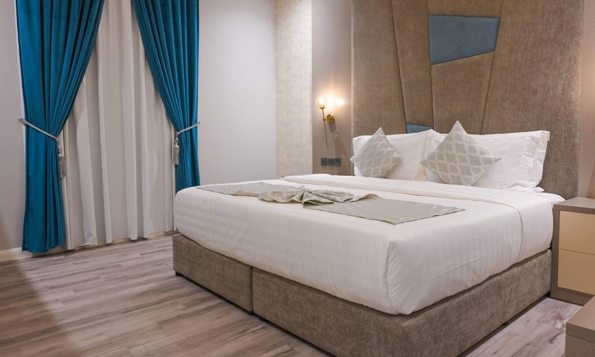Al Khobar Hostel | Garden East Hotel
