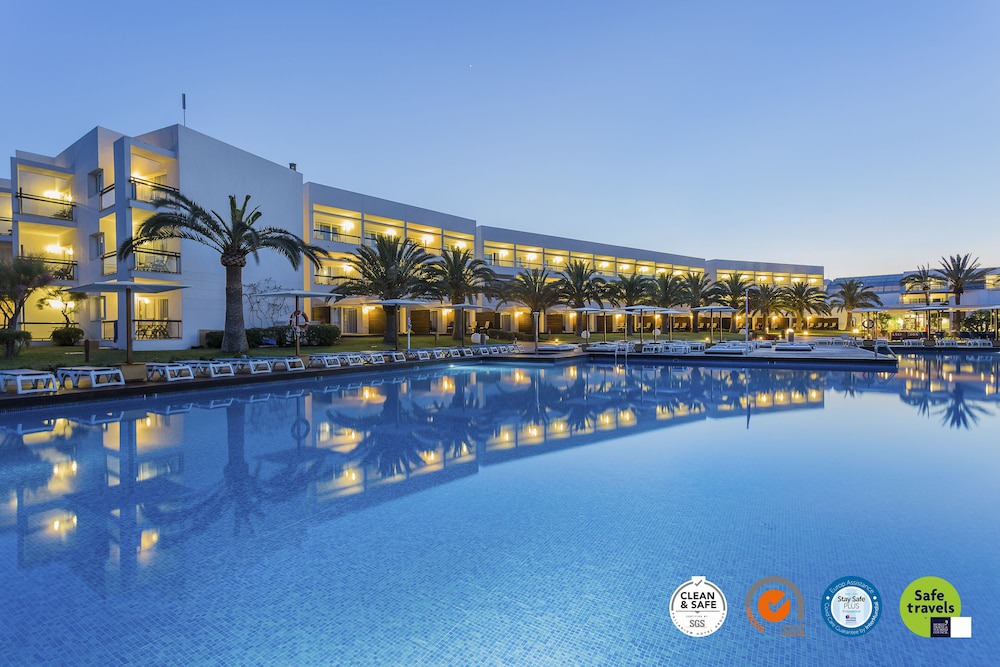 Sant Jordi de Ses Salines Hotel | Grand Palladium Palace Ibiza Resort & Spa