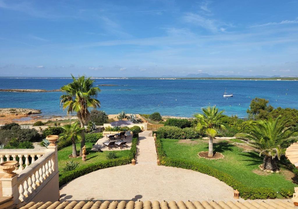 Colonia Sant Jordi House | Holiday Home Las Gaviotas Style & Charm by Interhome