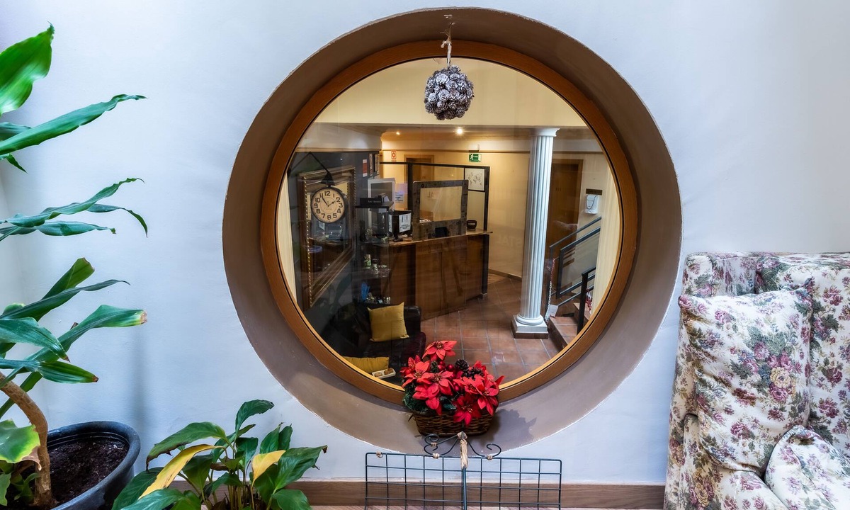 Alpedrete Hostel | Hostal Rural El Caño by Viverestays