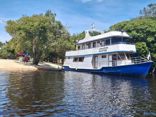 Ponta Negra Boat Rental | Iate AmazonHunter