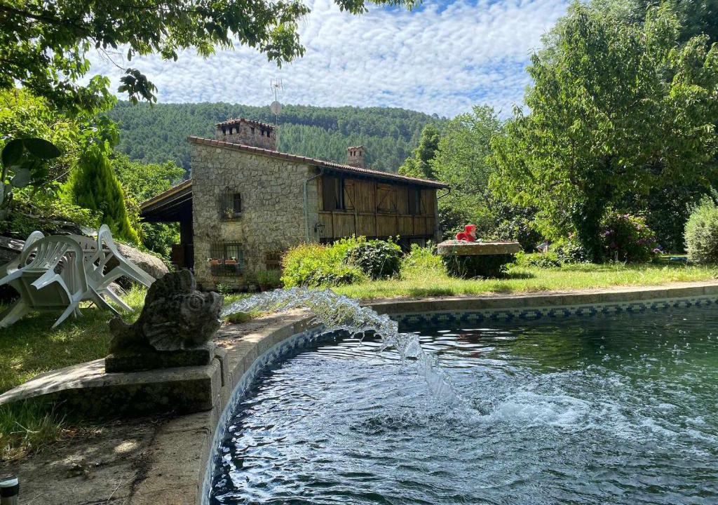 Arenas de San Pedro Villa | Jardín del Río