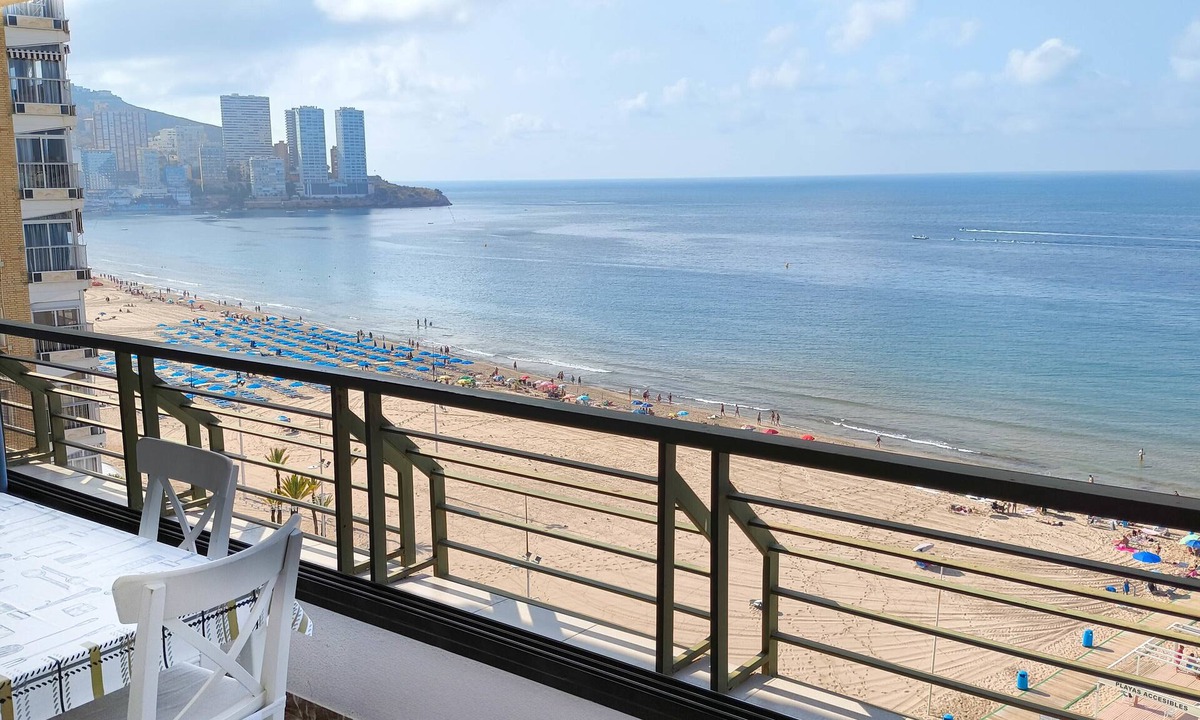 Benidorm Apartment | Levante Beach *facing the sea*