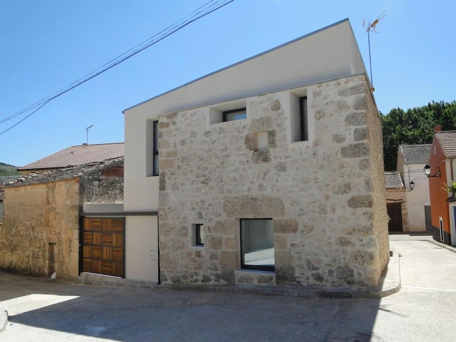 Olmos de Penafiel Villa | LOS PUENTES casa con jacuzzi para 2
