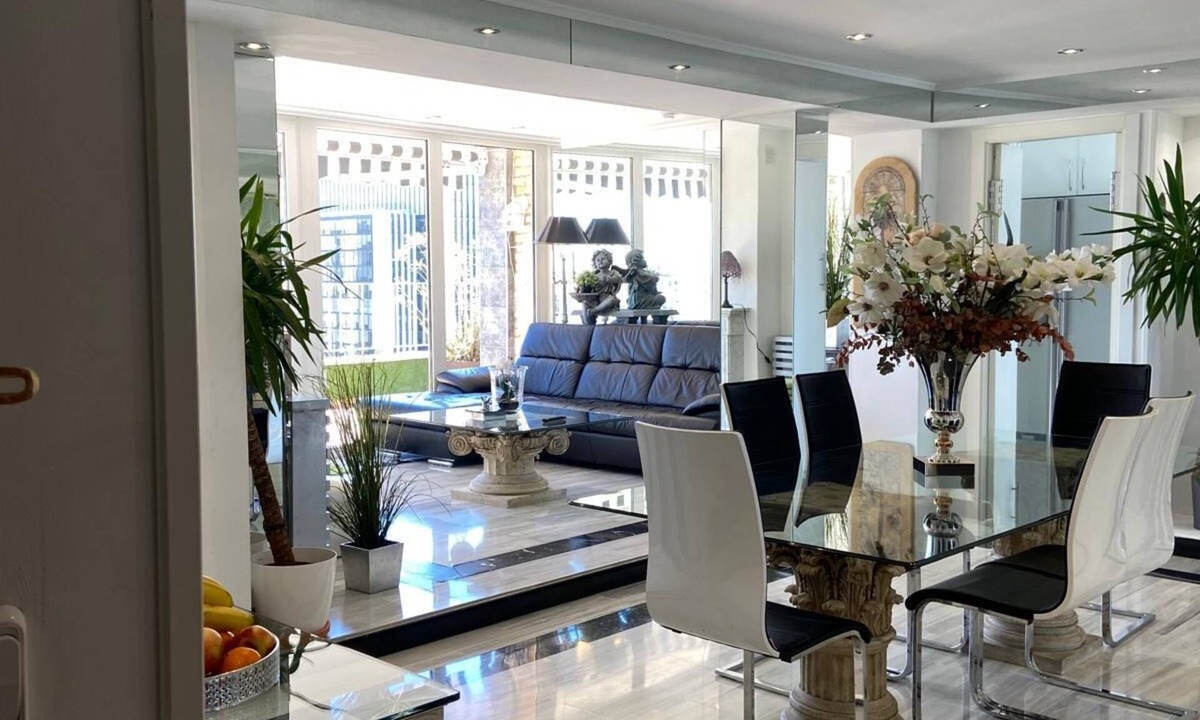 Castillejos Condo | Luxury Penthouse in Madrid.s Sky