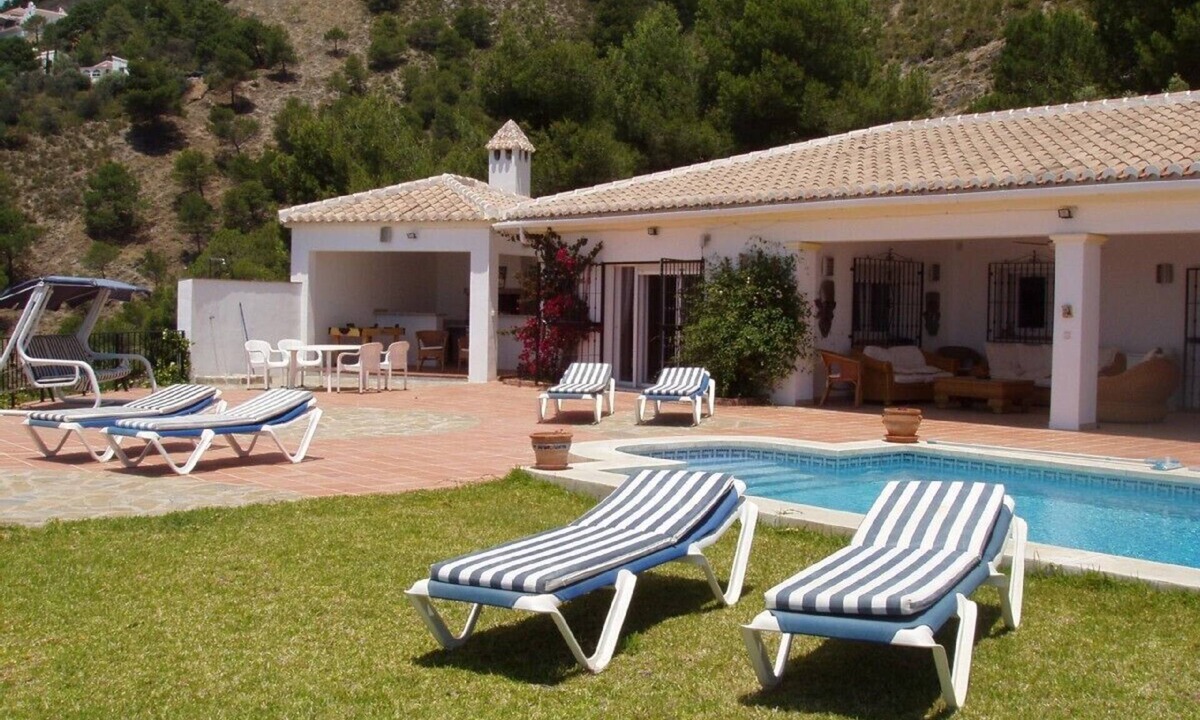 Competa Villa | Luxury villa with fantastic views, large private pool