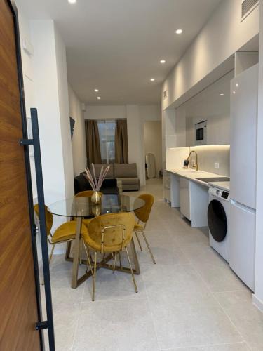 Montolivet Apartment | MAGNO Loft- CIENCIAS