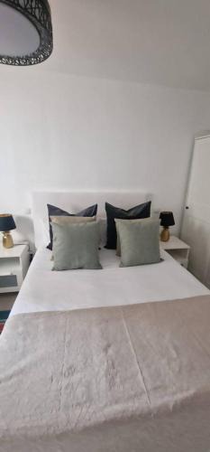 San Diego Apartment | Martinez de La Riva III