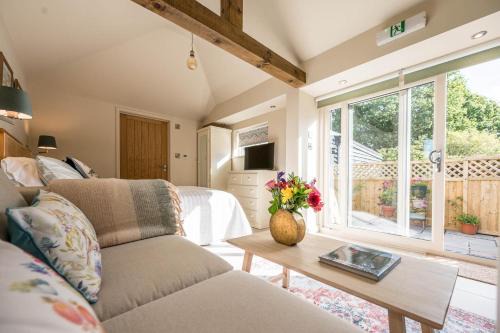 Brampton House | Meadow View, Brampton