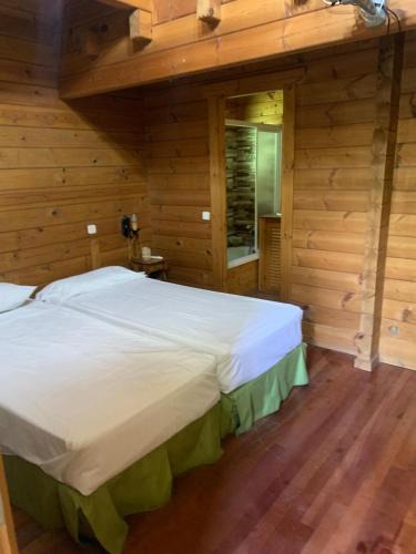 Manzanares el Real Hotel | Mirador la maliciosa