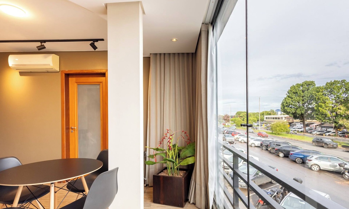 Sudoeste e Octogonal Apartment | Modern apt in Sudoeste w/A/C & Wi-fi Cls0101