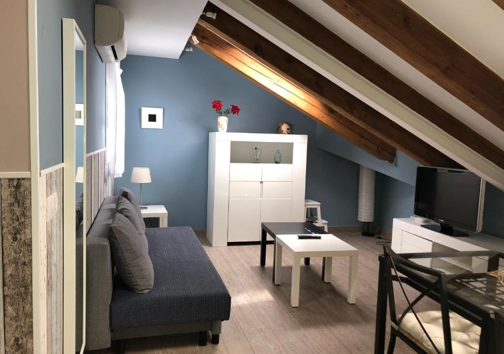 Barrio de las Letras Apartment | New ATTIC BUHARDILLA HUERTAS EL PRADO