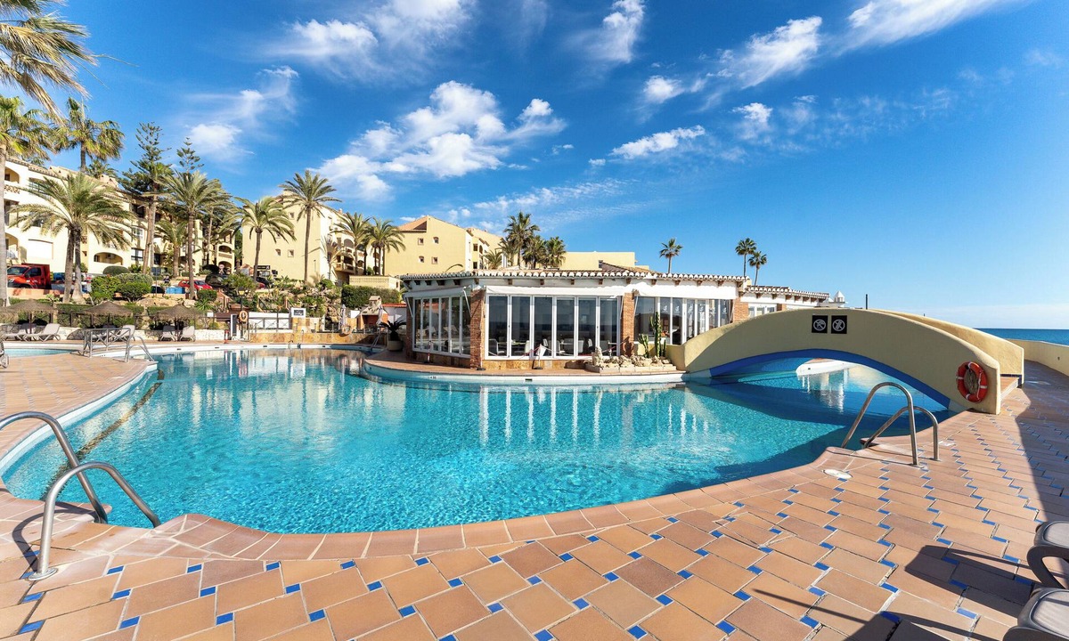 Sitio de Calahonda Apartment | On the Beach - Full Sea View - Dona Lola Beach Resort - Marbella - Mijas
