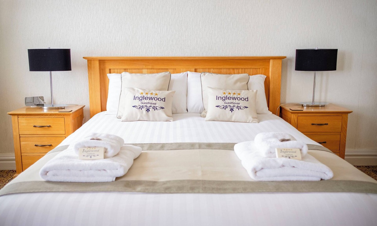 Douglas Promenade Hotel | Opul Express