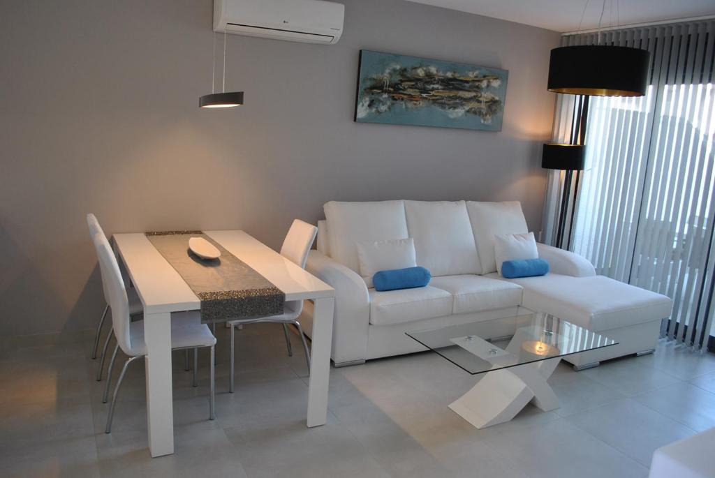 Los Altos Apartment | Penthouse Oasis Beach Los Altos