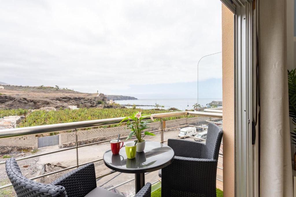 Playa San Juan Apartment | Playa San Juan with sea view