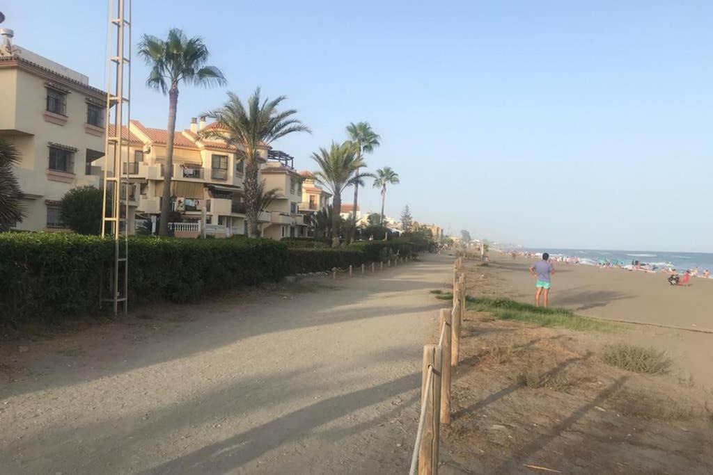 Torre de Benagalbon Apartment | Primera línea de playa