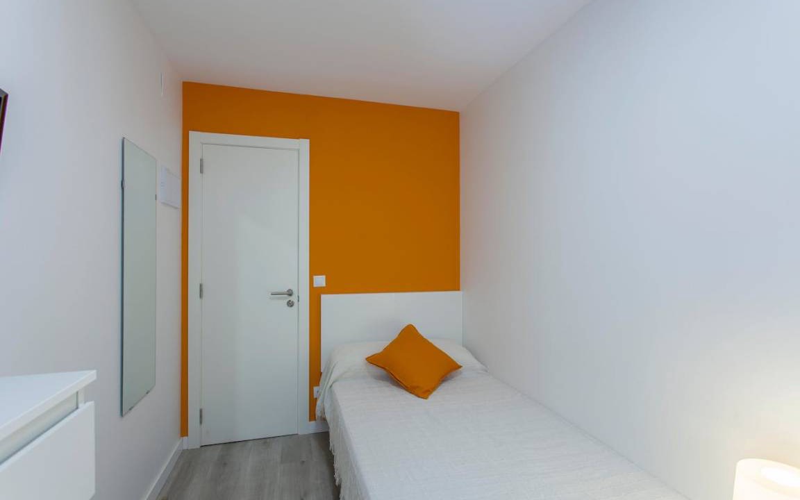 Burjasot Resort | Private room ∙ 1 bedroom ∙ 1 guest