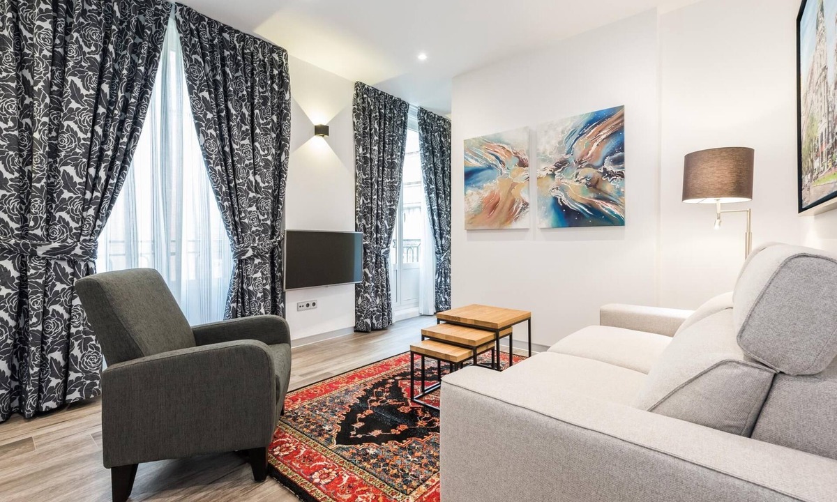 Sol Apartment | PUERTA DEL SOL CITY CENTER IV C