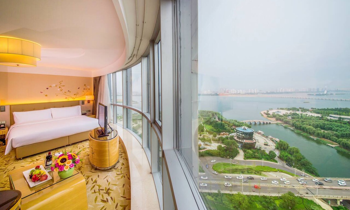 Lanshan District Hotel | Pullman Linyi Lushang