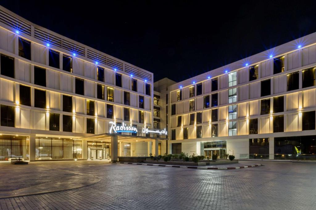 Dammam Hotel | Radisson Hotel & Apartments Dammam Industrial City