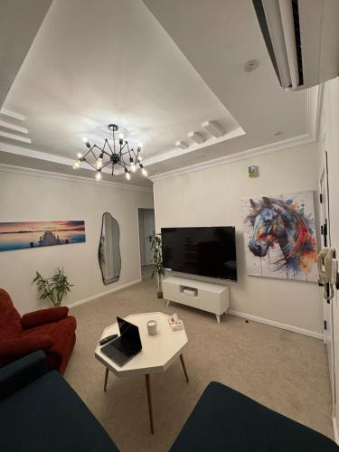 Sari Street Apartment | Razz House بيت راز