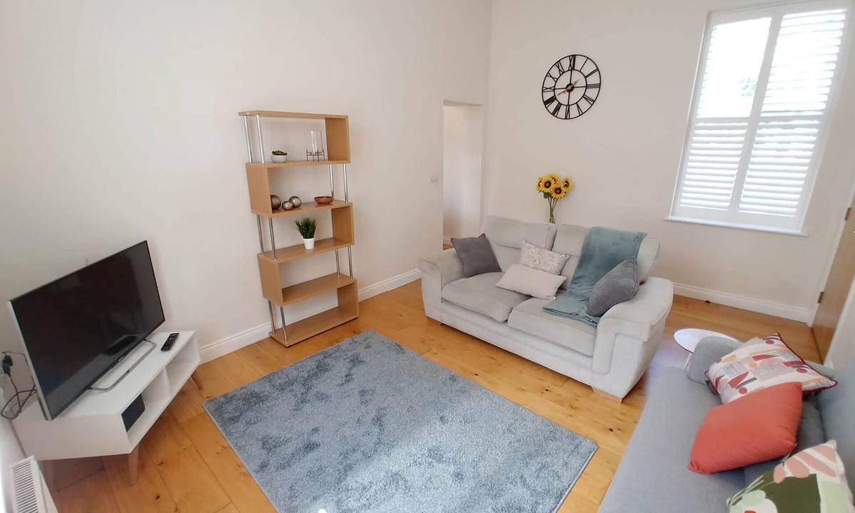 Reigate Apartment | Reigate Devonshire Apartment