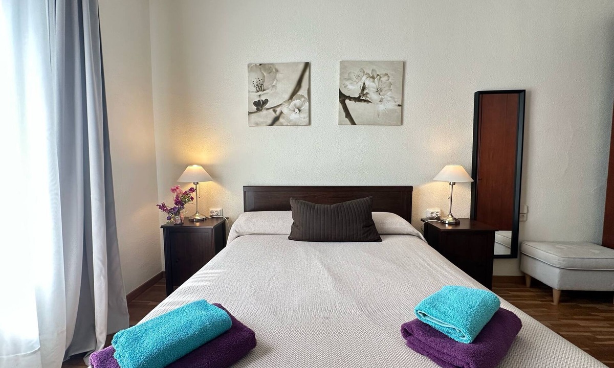 L'Antiga Esquerra de l'Eixample Apartment | Rooms Aribau