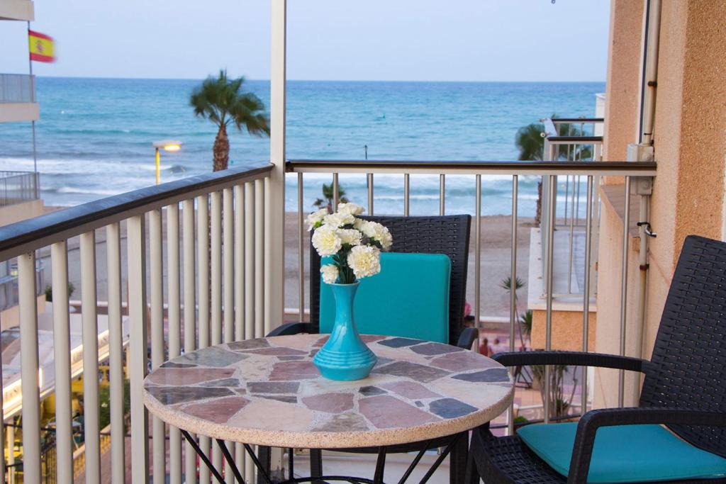 Coveta Fuma Apartment | seafront San Pere apartment